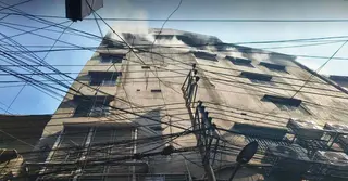 ১২ ঘণ্টা পর চকবাজারের আগুন নিয়ন্ত্রণে; সর্বস্ব হারানোর শঙ্কা ব্যবসায়ীদের